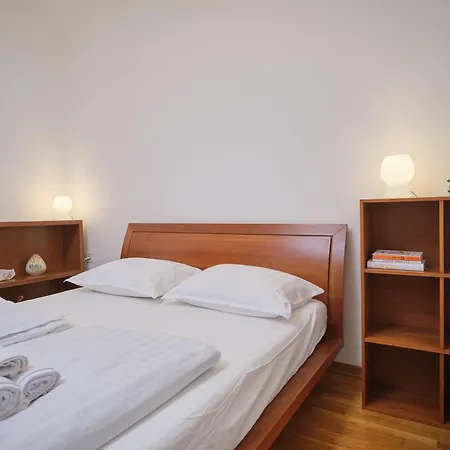 Fuer 6 Personen Ca, 120 M Sup2 In Split, Dalmatien Gespanschaft Dalmatien Apartman *
