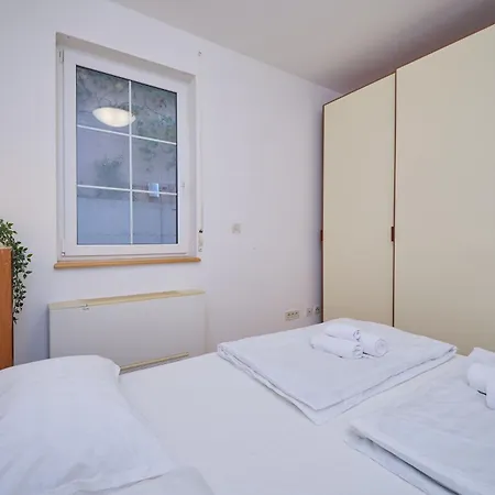 Apartman Fuer 6 Personen Ca, 120 M Sup2 In Split, Dalmatien Gespanschaft Dalmatien