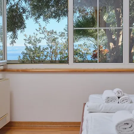 Fuer 6 Personen Ca, 120 M Sup2 In Split, Dalmatien Gespanschaft Dalmatien Apartman Split